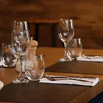 & Restaurant Le Patio فندق