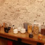 & Restaurant Le Patio 2* فيشي