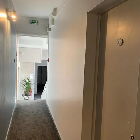 & Restaurant Le Patio Otel 2*