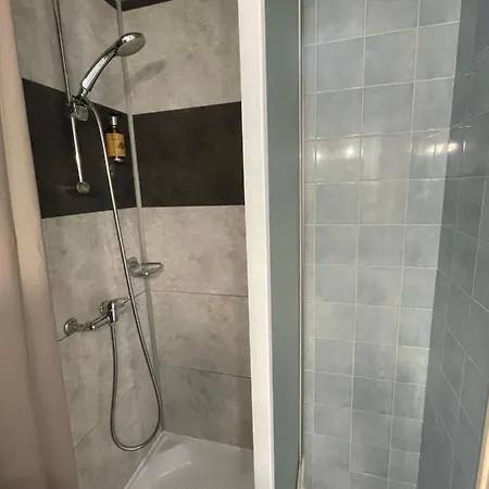 & Restaurant Le Patio Hotel 2*