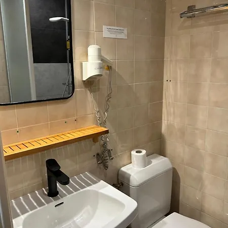 فندق & Restaurant Le Patio فيشي