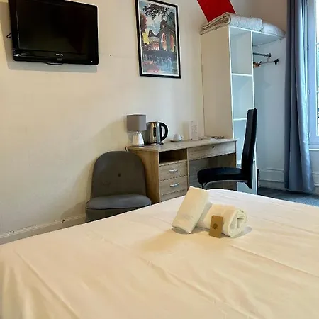 & Restaurant Le Patio Отель