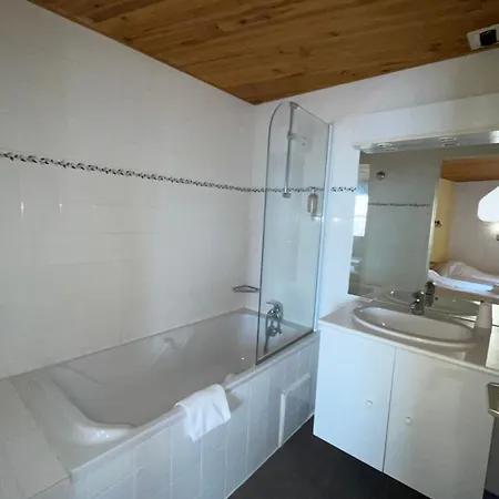 Otel & Restaurant Le Patio Vichy