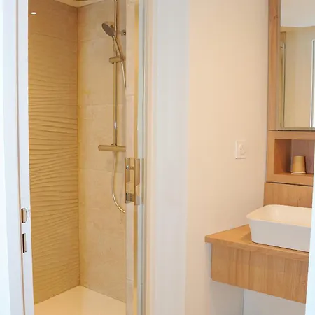 & Restaurant Le Patio 2* Vichy