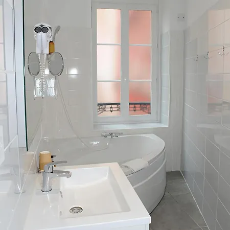 & Restaurant Le Patio Vichy