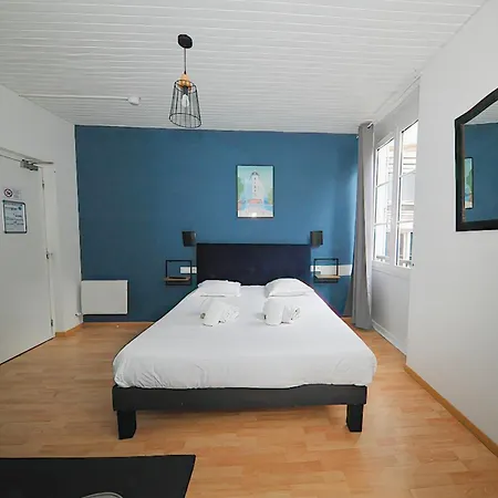 & Restaurant Le Patio Otel 2*