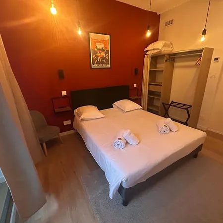 & Restaurant Le Patio Отель Виши