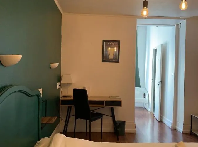 & Restaurant Le Patio Отель 2*