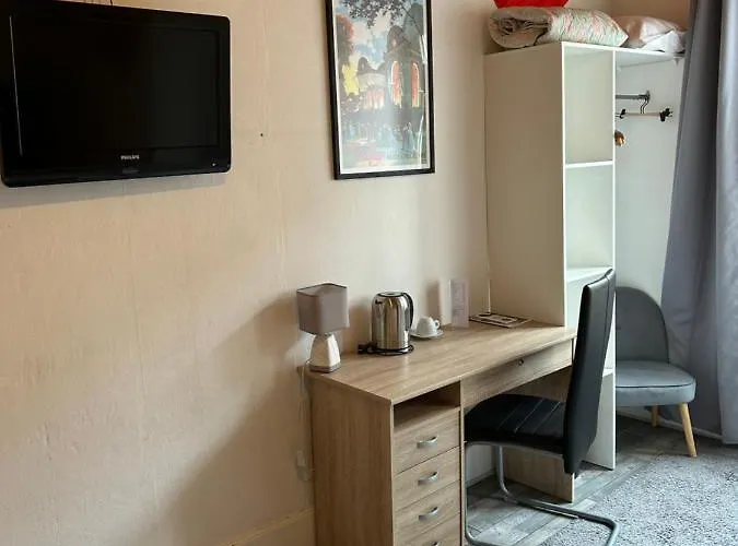 & Restaurant Le Patio Виши