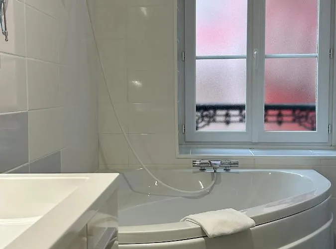 & Restaurant Le Patio Отель Виши