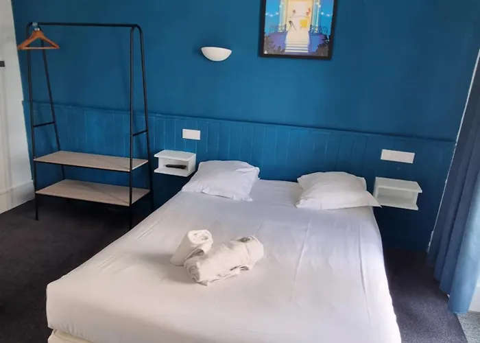 & Restaurant Le Patio Виши