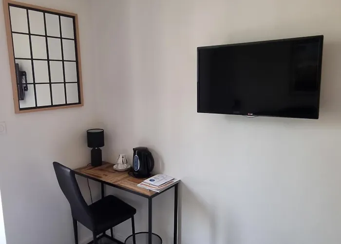 & Restaurant Le Patio 酒店 2*