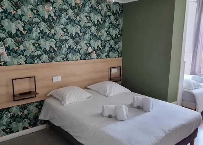 & Restaurant Le Patio Отель Виши