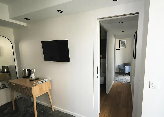 & Restaurant Le Patio Виши