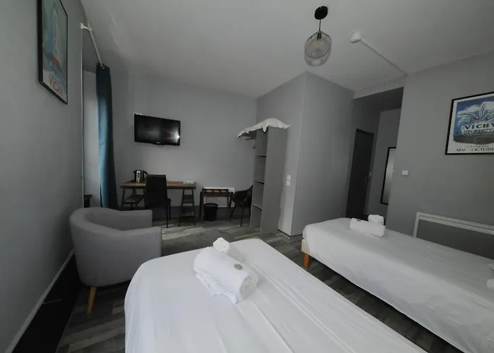 & Restaurant Le Patio 2* 维琪